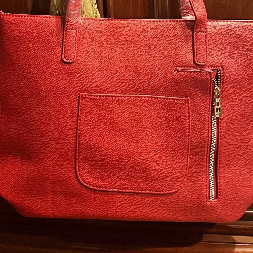 Montana West Red Tote Bag w/Front Tassels & Pebbled Faux Leather (NWT) - Picture 8 of 13